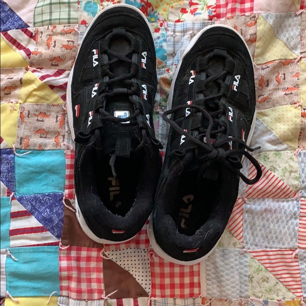 Black Filas